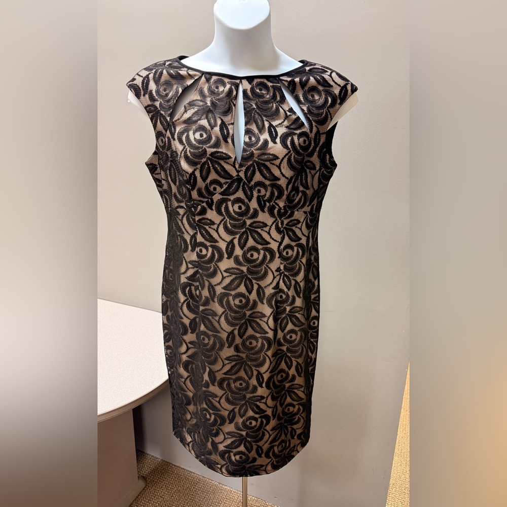 Maggy London Black Floral Backless Dress‎